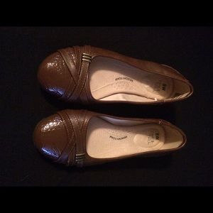 Brown dress flats - women’s 8 wide